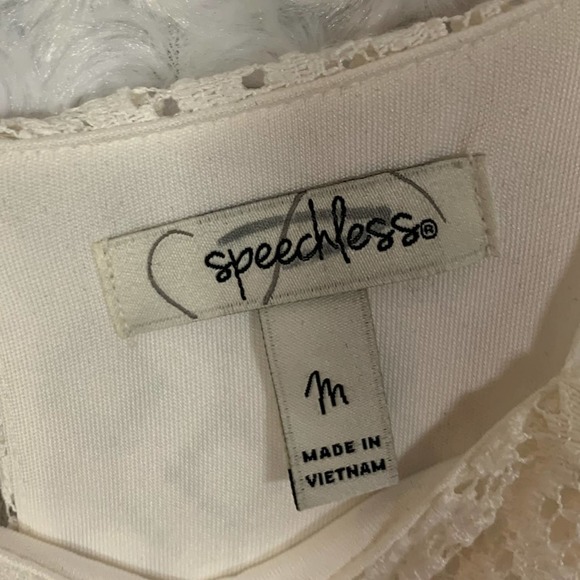 NWT SPEECHLESS Off White Cold Shoulder Lace Dress - Picture 4 of 8